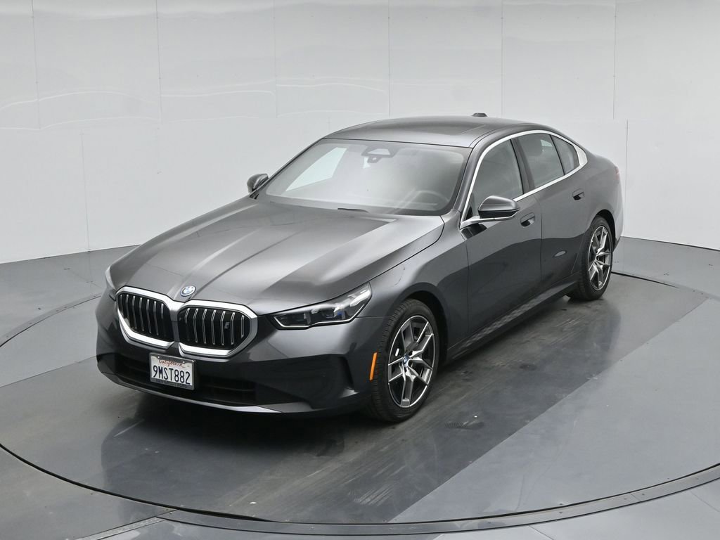 Used 2024 BMW i5 eDrive40i image 41