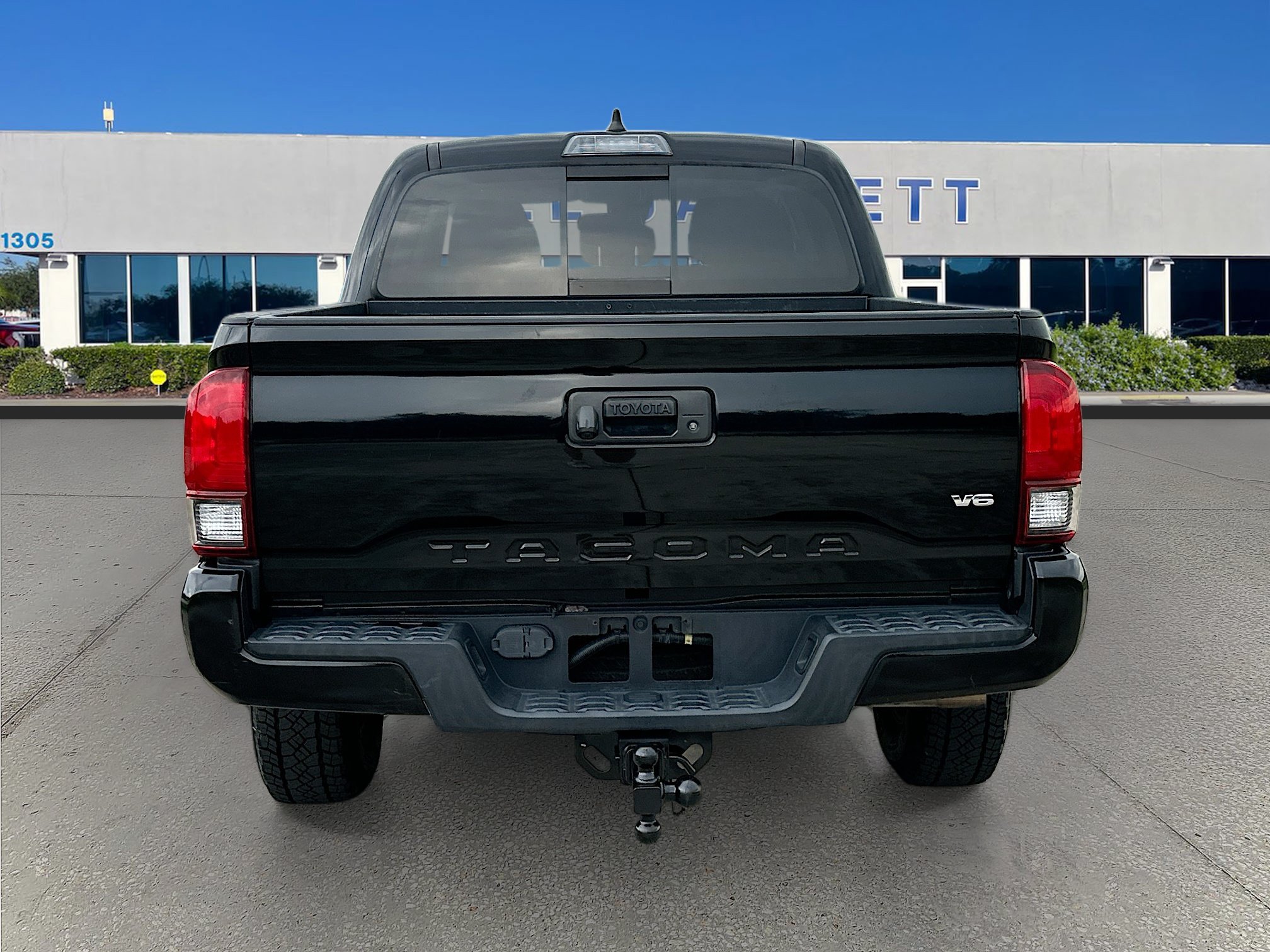 Used 2022 Toyota Tacoma SR5 w/ Technology Package RWD image 6