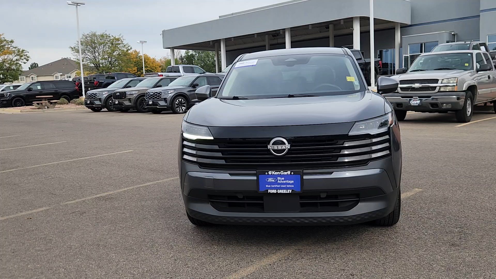 Used 2025 Nissan Kicks SV AWD/4WD image 5