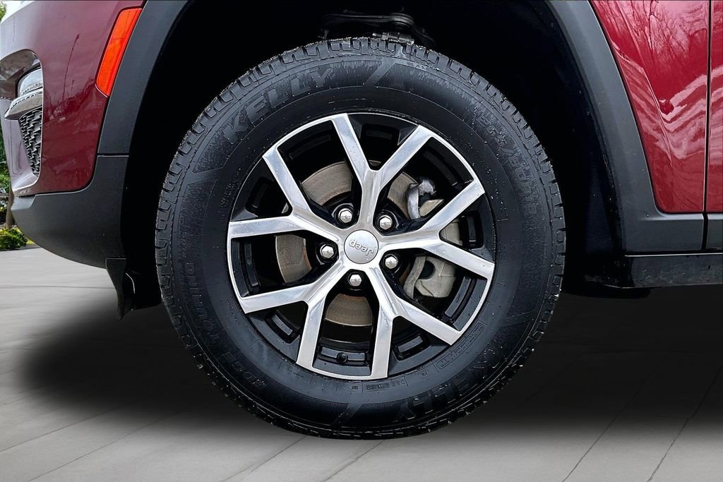 Used 2024 Jeep Grand Cherokee Limited AWD/4WD image 9