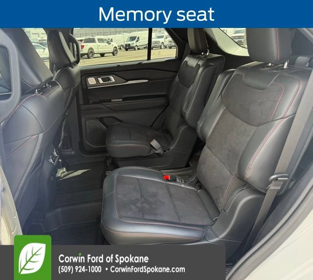 Certified 2025 Ford Explorer ST AWD/4WD image 11