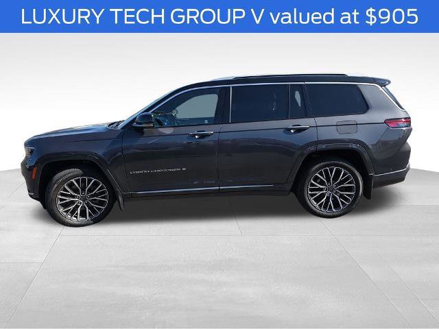 Used 2023 Jeep Grand Cherokee L Summit AWD/4WD image 2