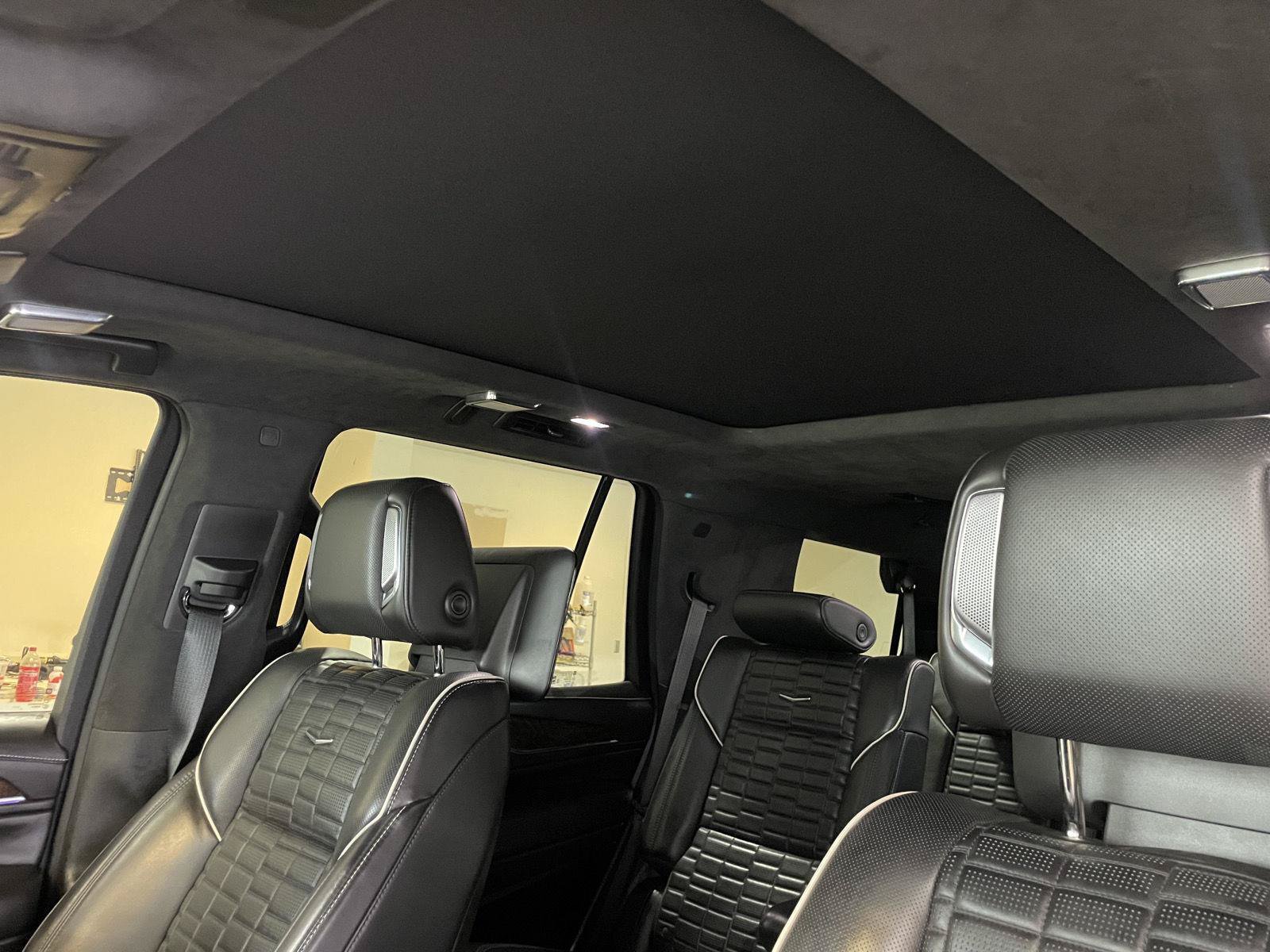 Used 2022 Cadillac Escalade Sport Platinum w/ LPO, ONYX Package AWD/4WD image 39