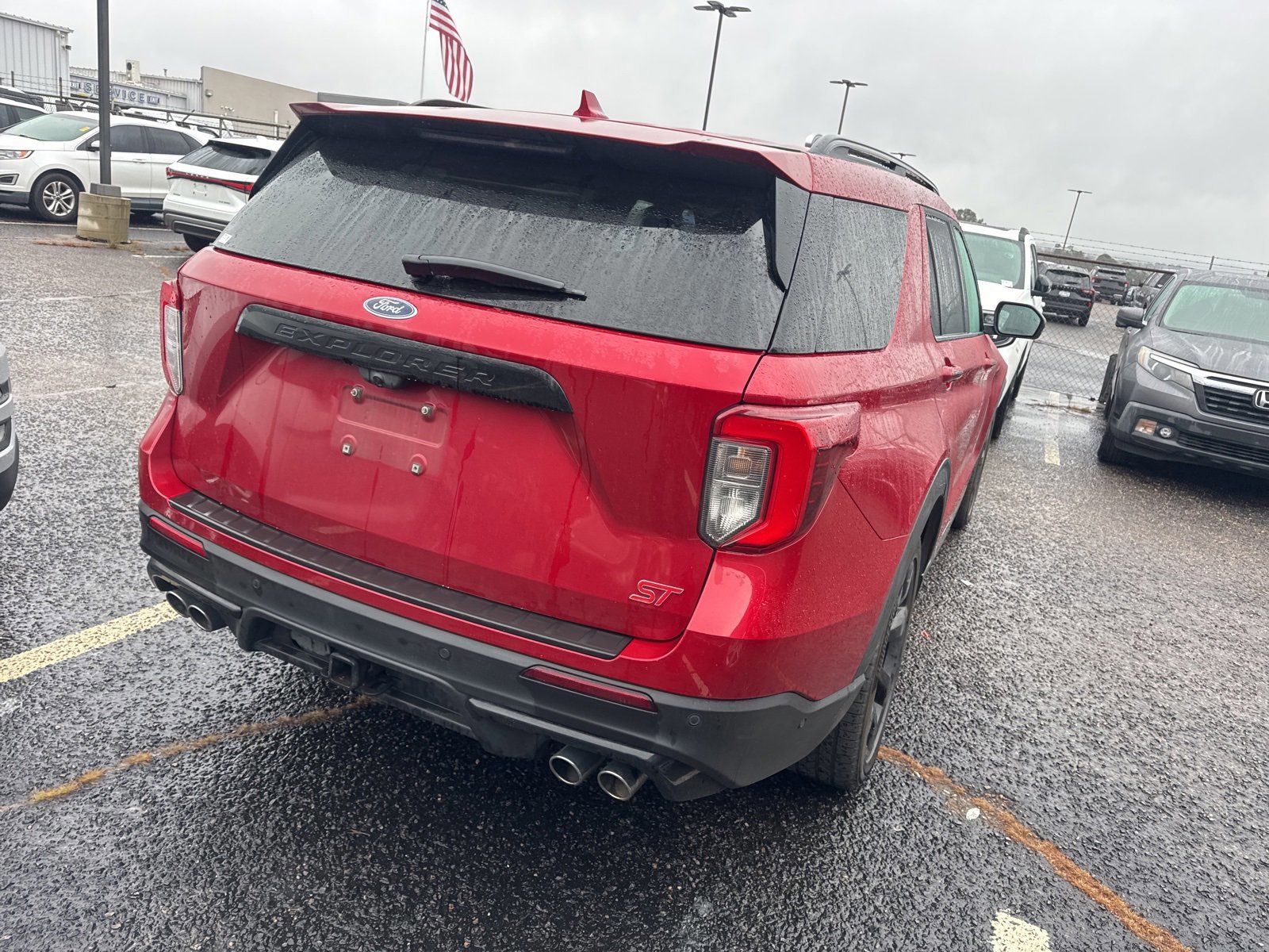 Certified 2020 Ford Explorer ST w/ ST Street Pack image 5