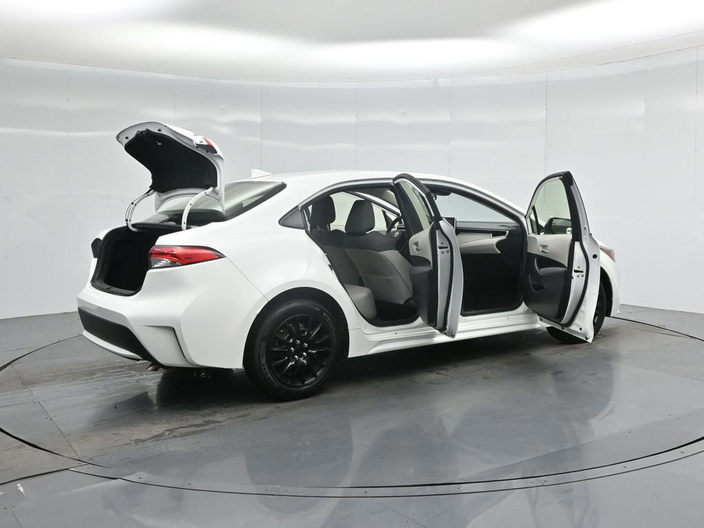 Used 2020 Toyota Corolla LE image 35