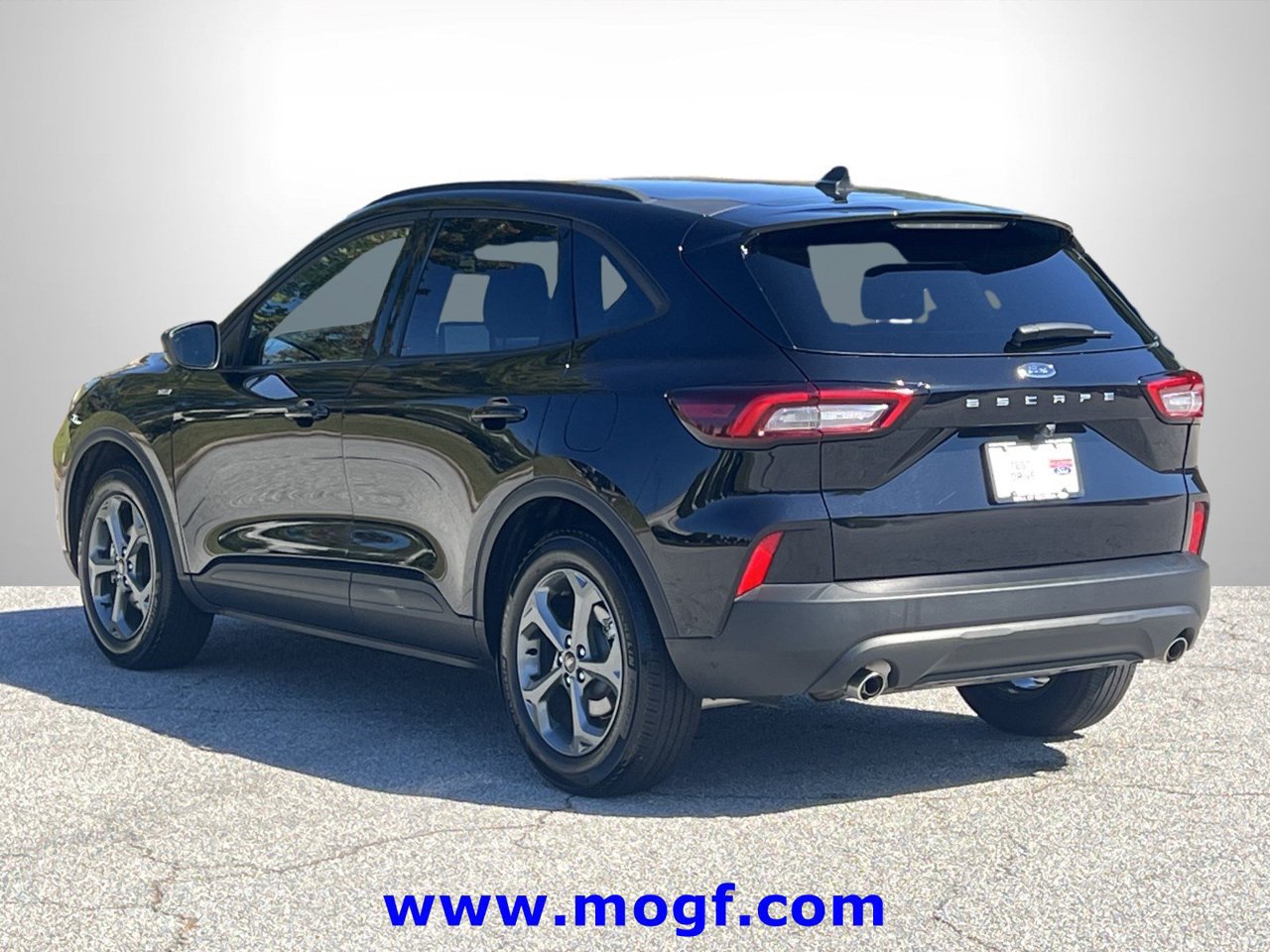 Certified 2025 Ford Escape ST-Line FWD image 21