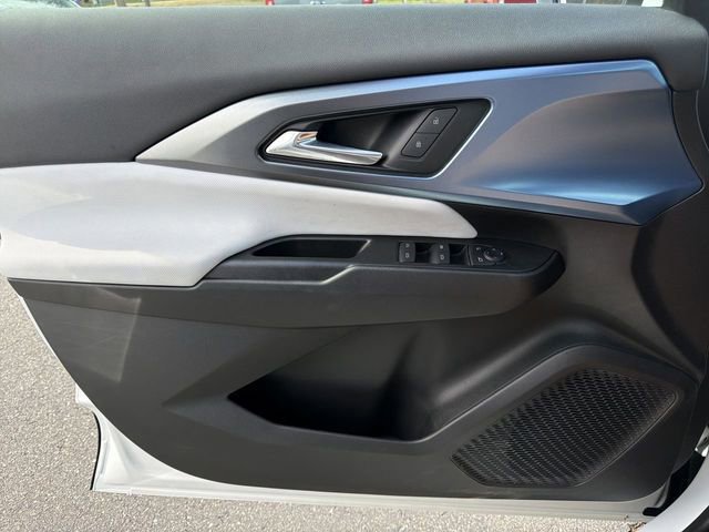 Used 2025 Chevrolet Equinox EV LT image 21