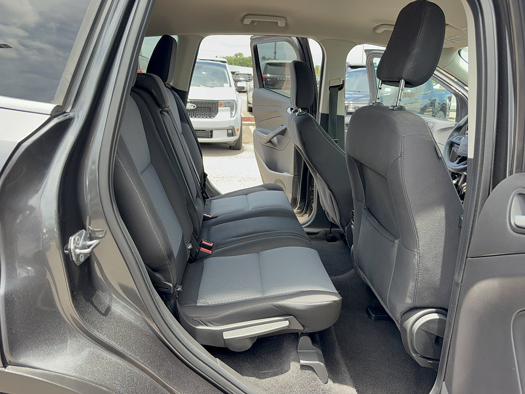 Certified 2018 Ford Escape SE w/ SE Sync 3 Package FWD image 15