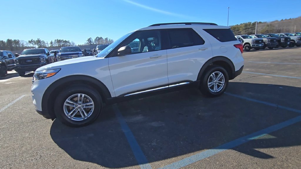 Certified 2023 Ford Explorer XLT w/ Equipment Group 202A AWD/4WD image 15