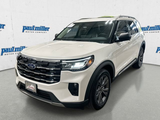Certified 2025 Ford Explorer Active w/ Active Comfort Package AWD/4WD image 1