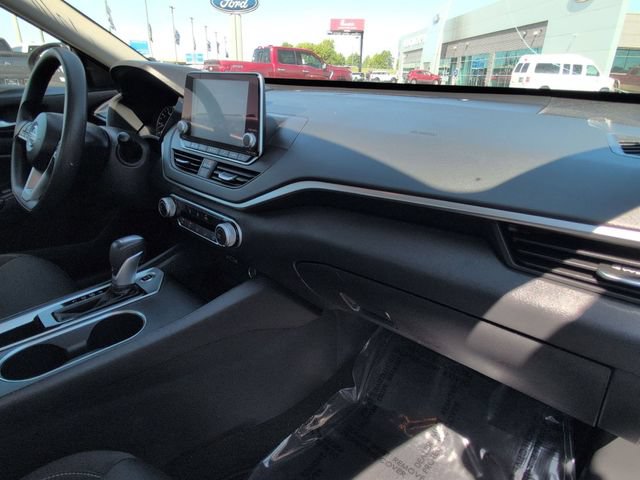 Used 2022 Nissan Altima 2.5 SV FWD image 19