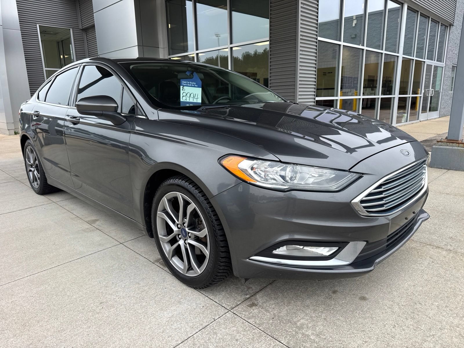 Certified 2017 Ford Fusion SE w/ Equipment Group 201A FWD image 10