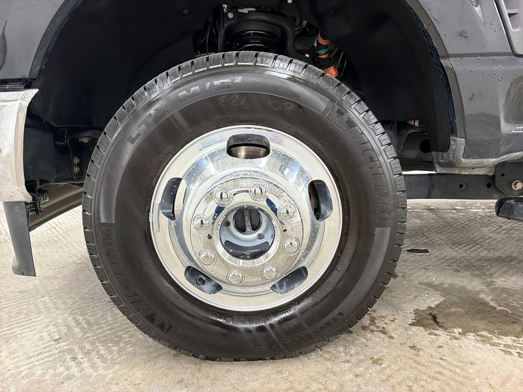 Certified 2026 Ford F350 XLT w/ XLT Premium Package AWD/4WD image 14