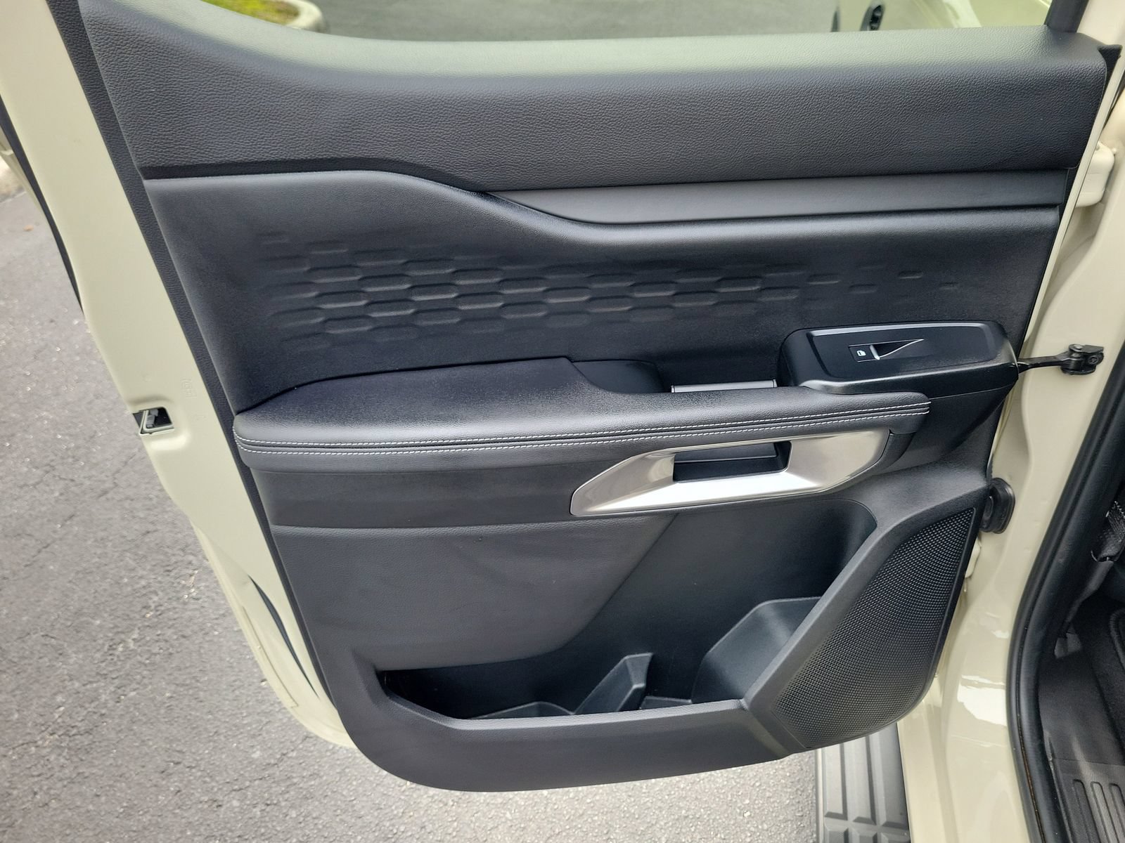 Certified 2025 Ford Ranger XLT RWD image 8