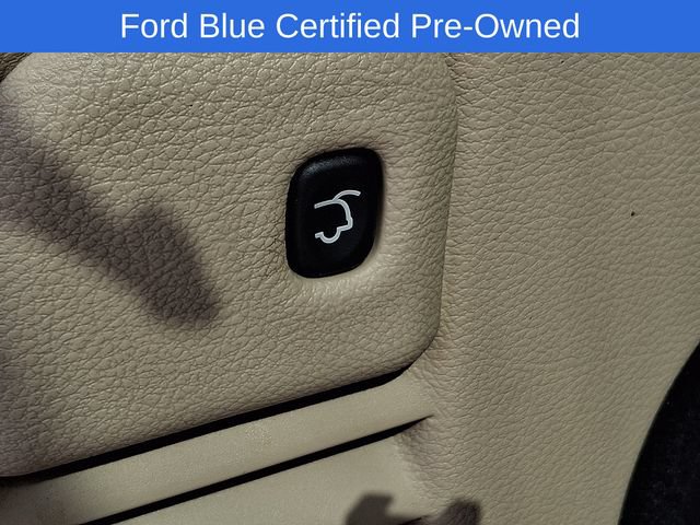 Used 2017 Jeep Grand Cherokee Limited w/ Luxury Group II AWD/4WD image 33