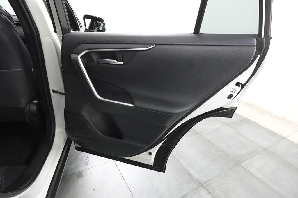 Used 2019 Toyota RAV4 XSE w/ XSE Weather Package AWD/4WD image 31