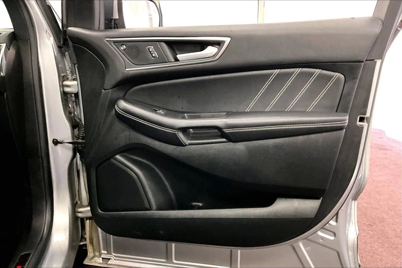 Certified 2022 Ford Edge ST image 23