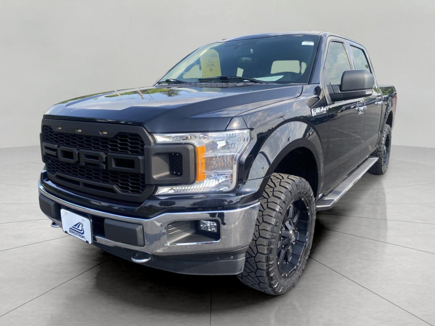Certified 2019 Ford F150 XLT w/ Equipment Group 302A Luxury AWD/4WD image 8