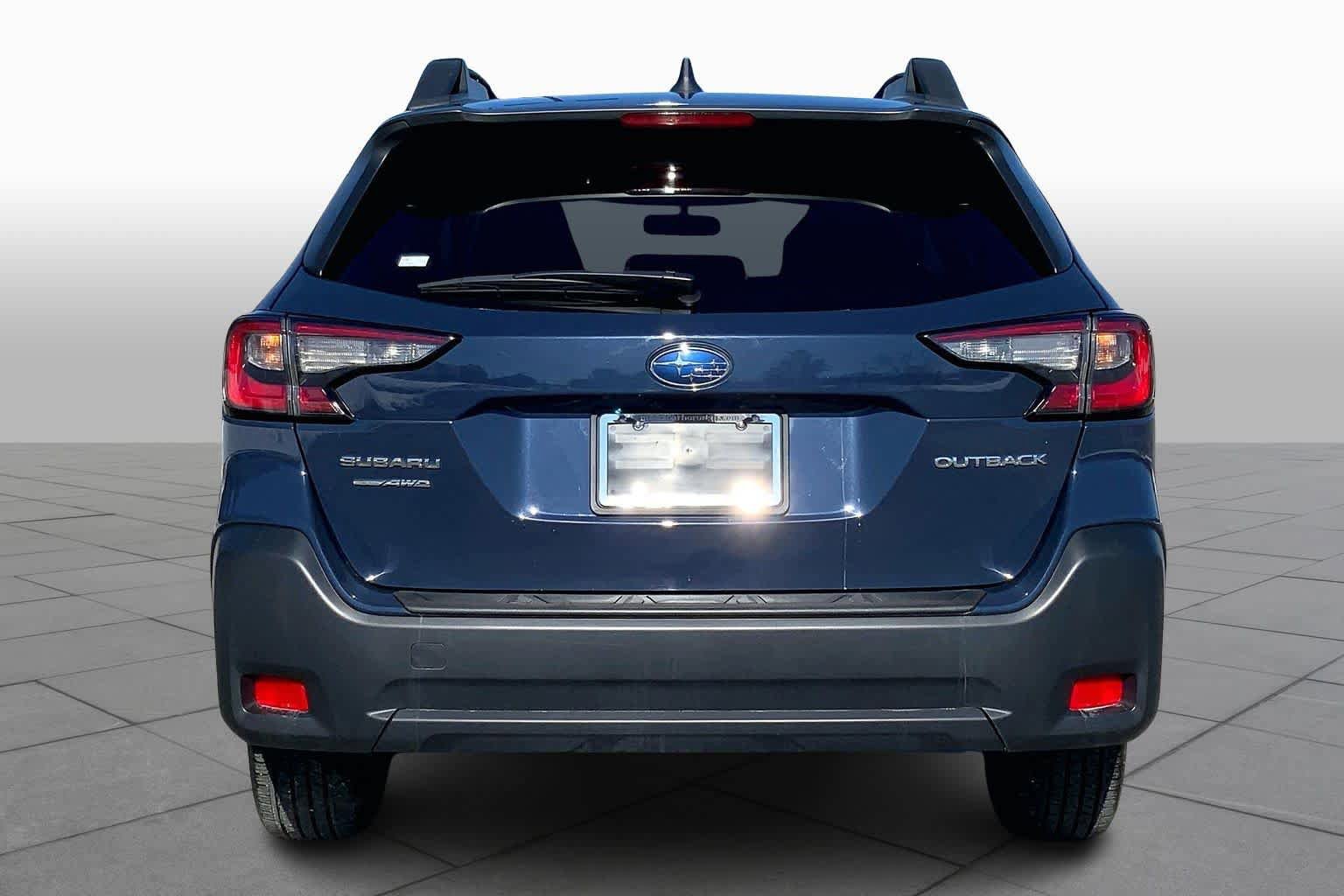 Used 2025 Subaru Outback Premium AWD/4WD image 5