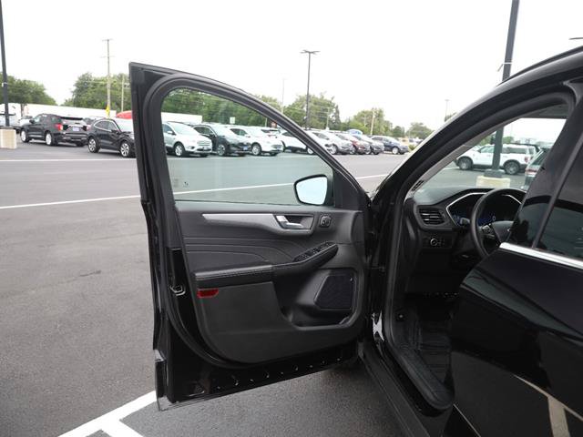Certified 2024 Ford Escape Platinum AWD/4WD image 19