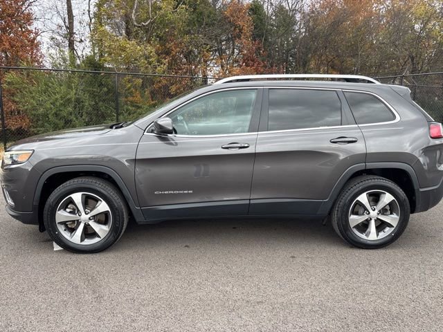 Used 2021 Jeep Cherokee Limited image 2