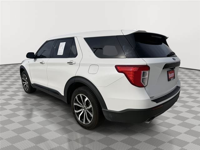 Certified 2022 Ford Explorer ST-Line AWD/4WD image 3