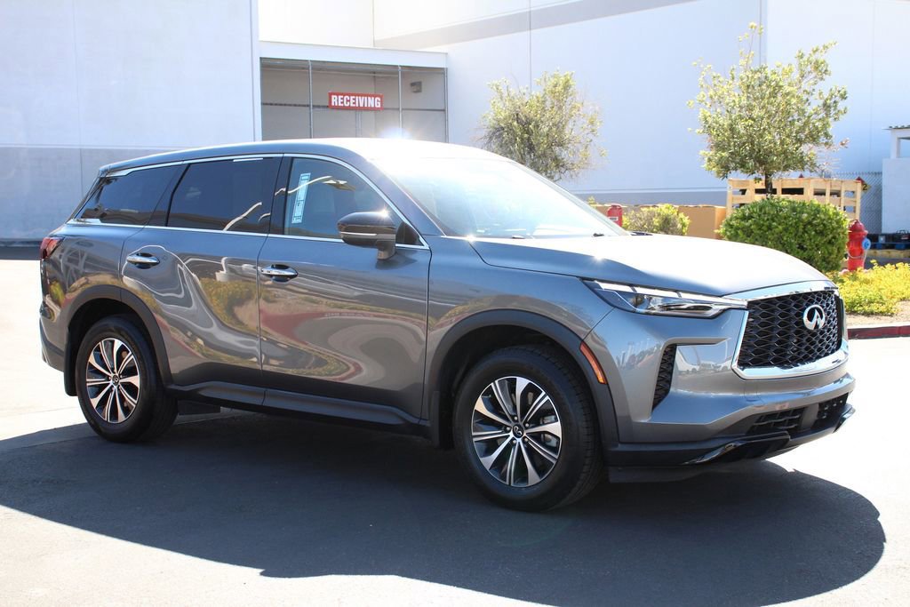 Used 2023 INFINITI QX60 Pure image 10