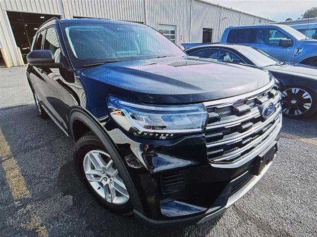 Certified 2025 Ford Explorer Active AWD/4WD image 5