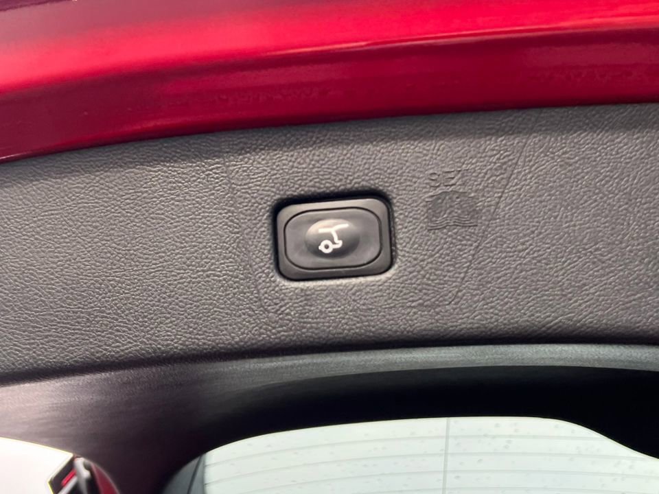 Certified 2024 Ford Edge ST-Line image 39