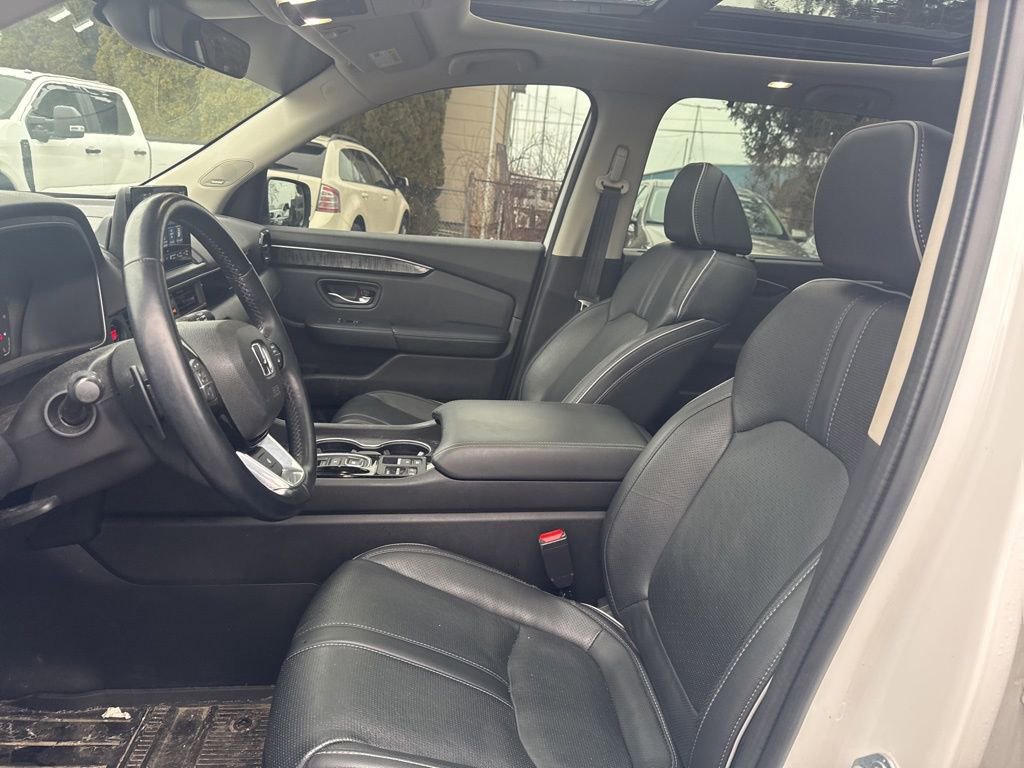 Used 2023 Honda Pilot Elite image 10