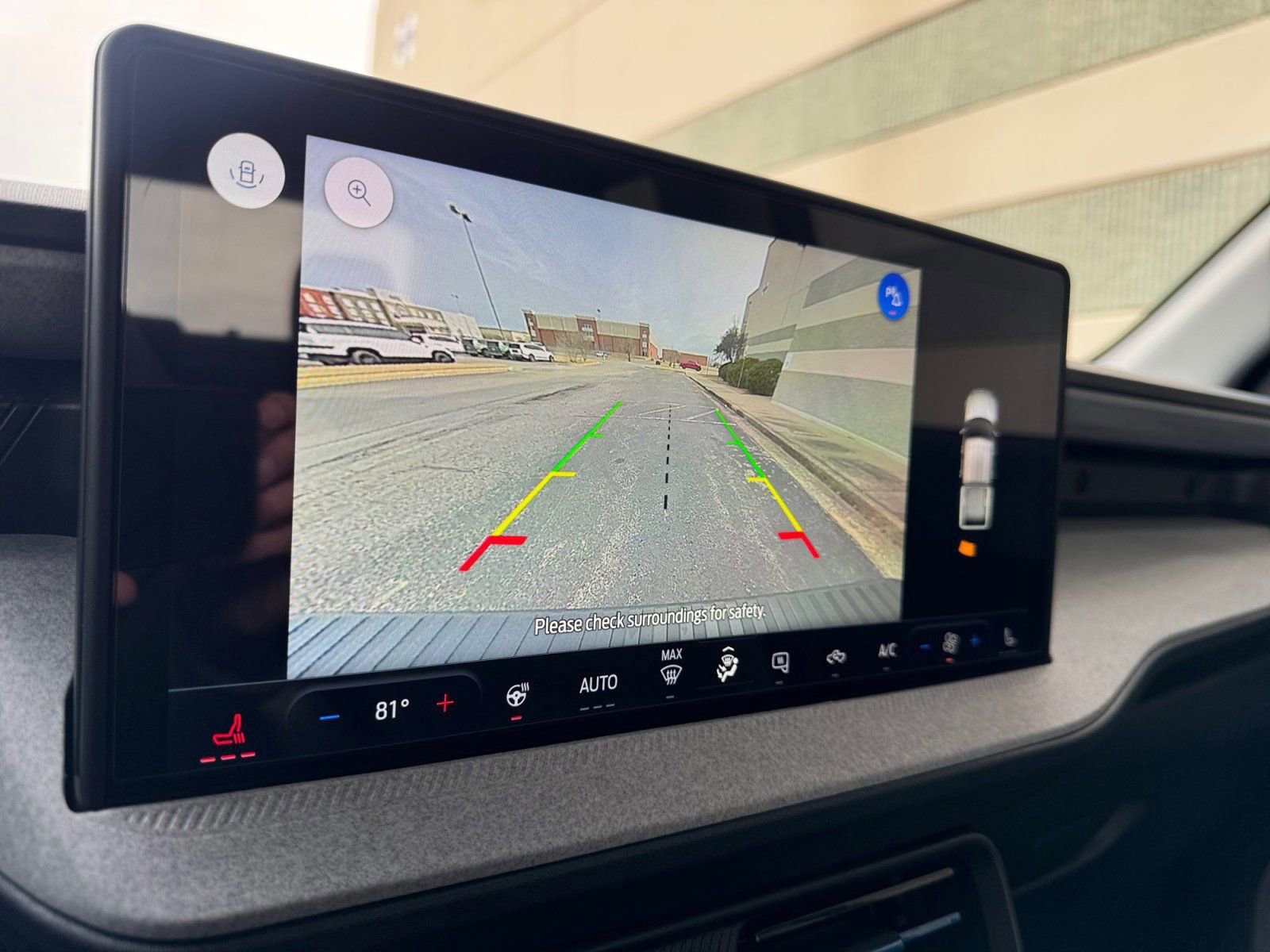 Certified 2025 Ford Maverick XLT w/ XLT Luxury Package image 31