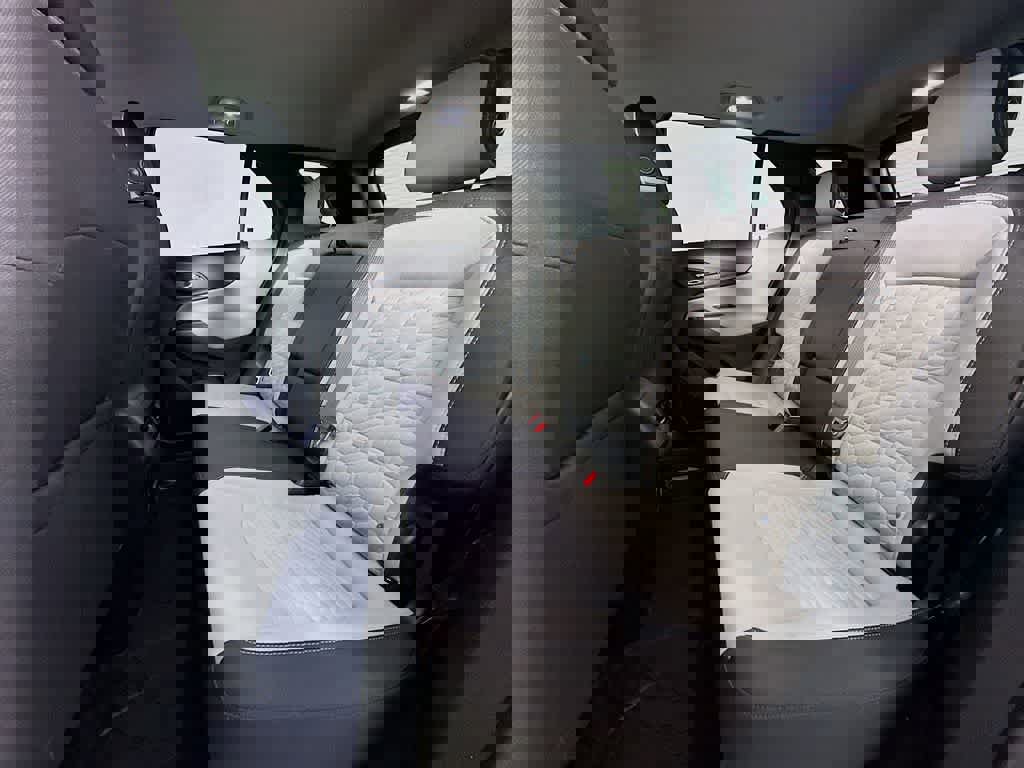 Used 2020 Chevrolet Equinox LT w/ LPO, Floor Liner Package image 14