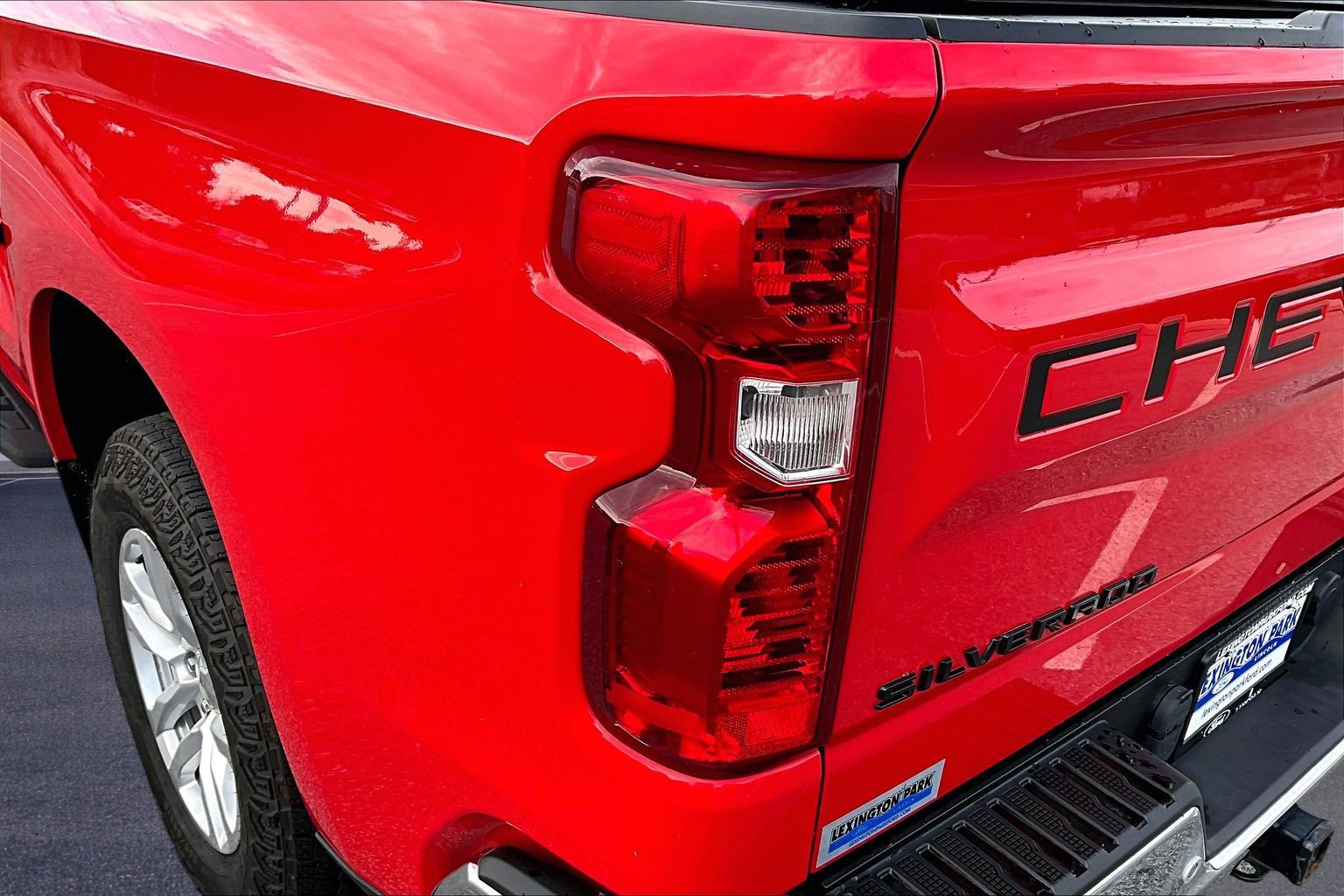 Used 2020 Chevrolet Silverado 1500 LT w/ All-Star Edition AWD/4WD image 24