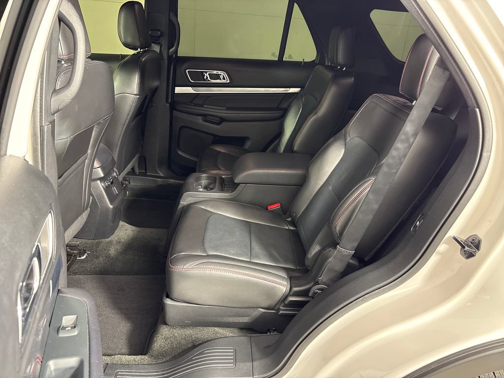 Certified 2018 Ford Explorer Sport w/ Ford Safe & Smart Package AWD/4WD image 31