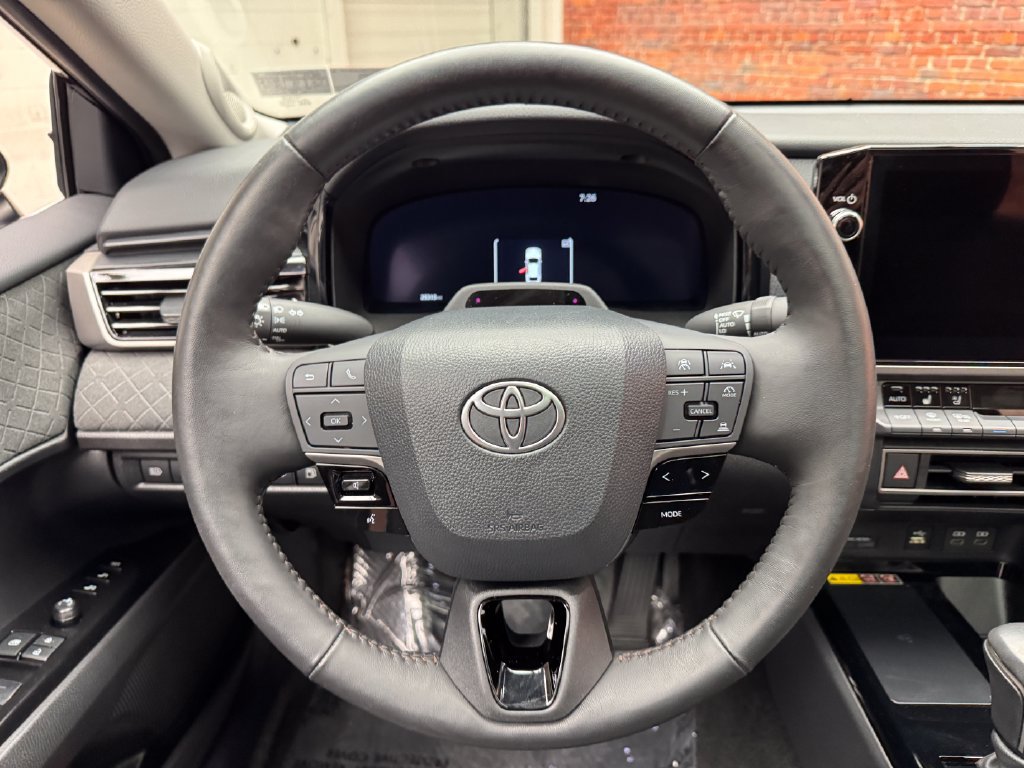 Used 2025 Toyota Camry XLE w/ Premium Plus Package AWD/4WD image 14