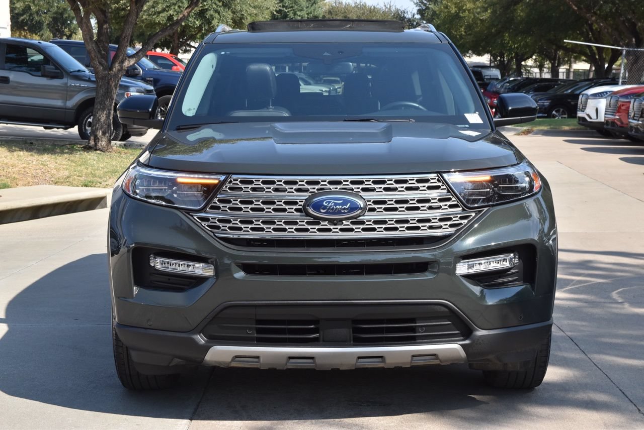 Certified 2023 Ford Explorer Limited AWD/4WD image 3