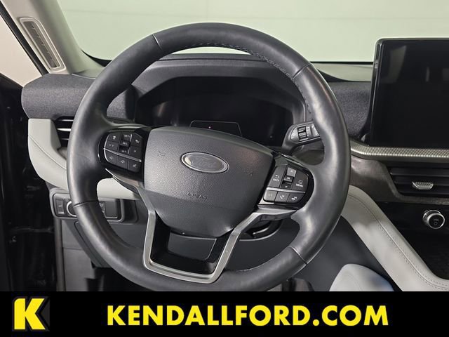 Certified 2025 Ford Explorer Platinum w/ Ultimate Package image 10
