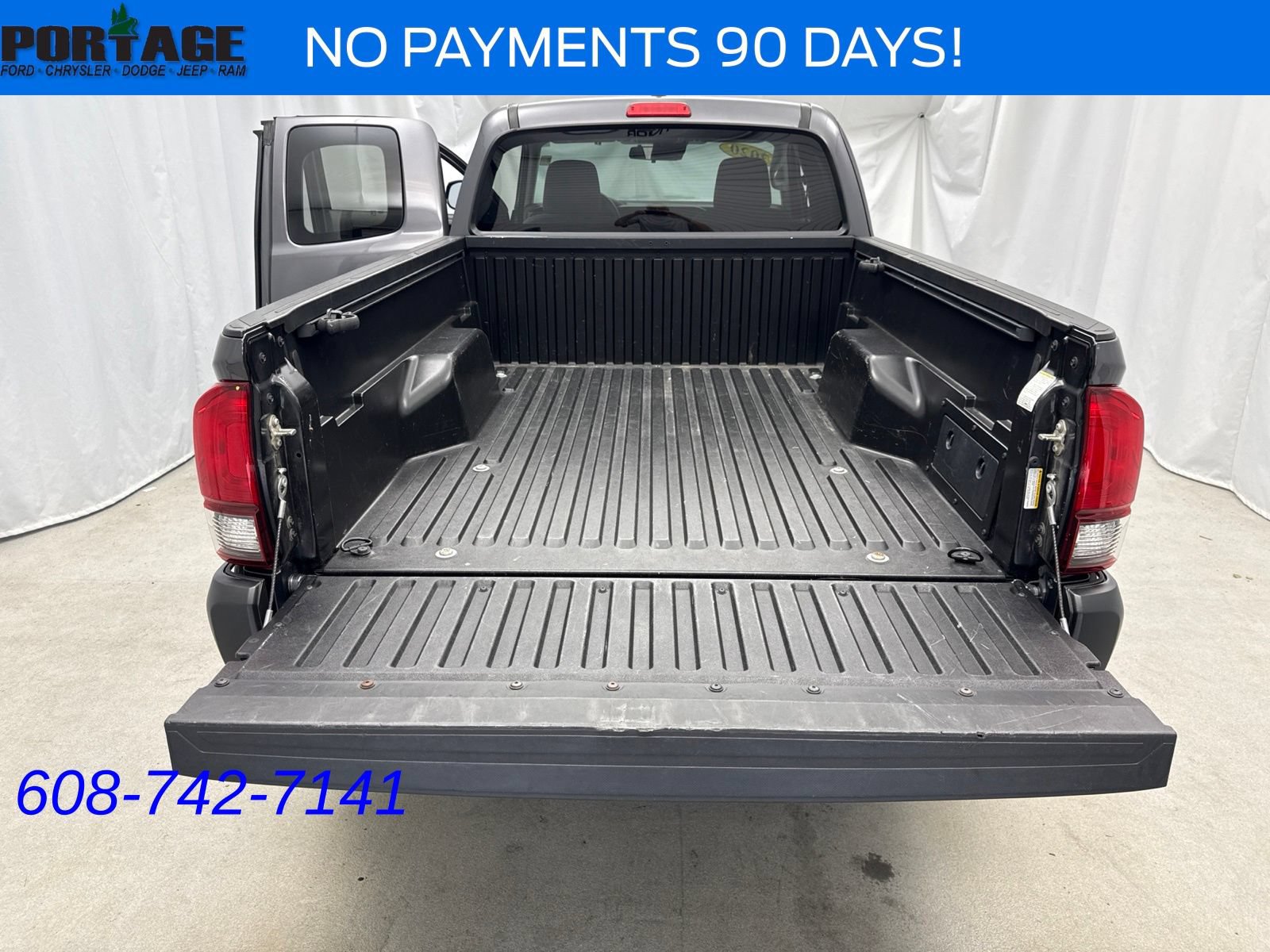Used 2020 Toyota Tacoma SR AWD/4WD image 30