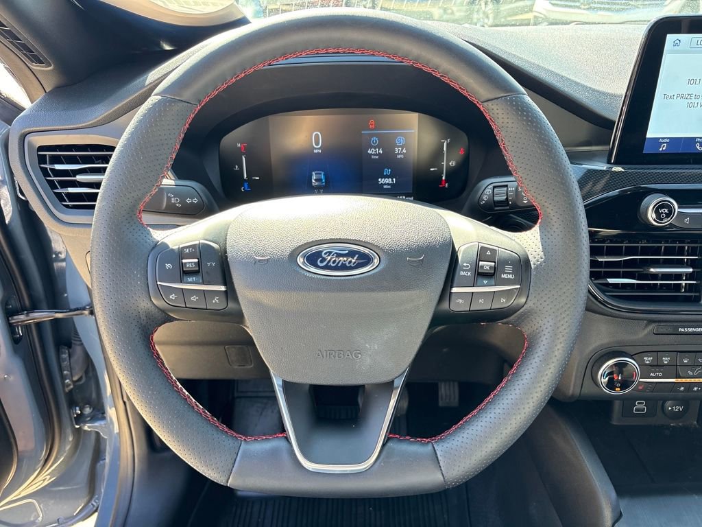 Certified 2025 Ford Escape ST-Line Elite image 17