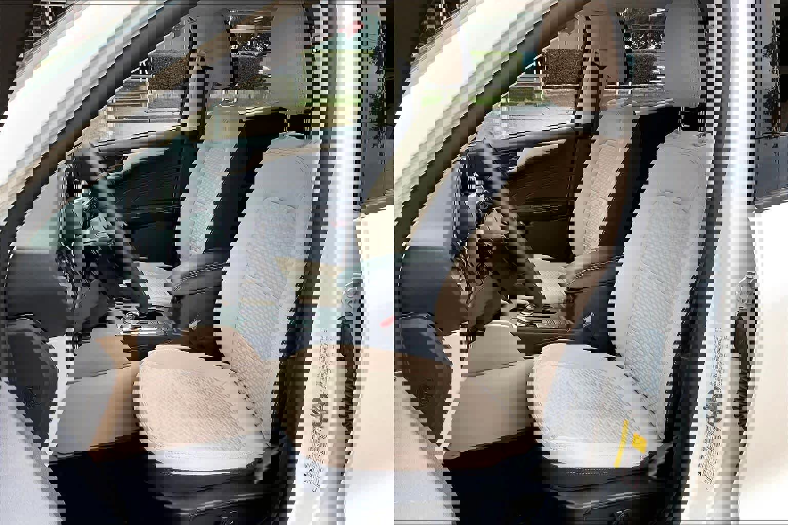 Certified 2022 Ford Escape SE w/ Convenience Package image 17