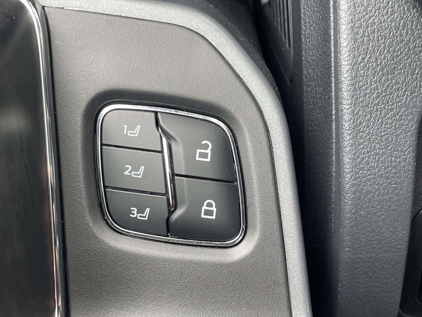 Certified 2024 Ford F250 Lariat image 28