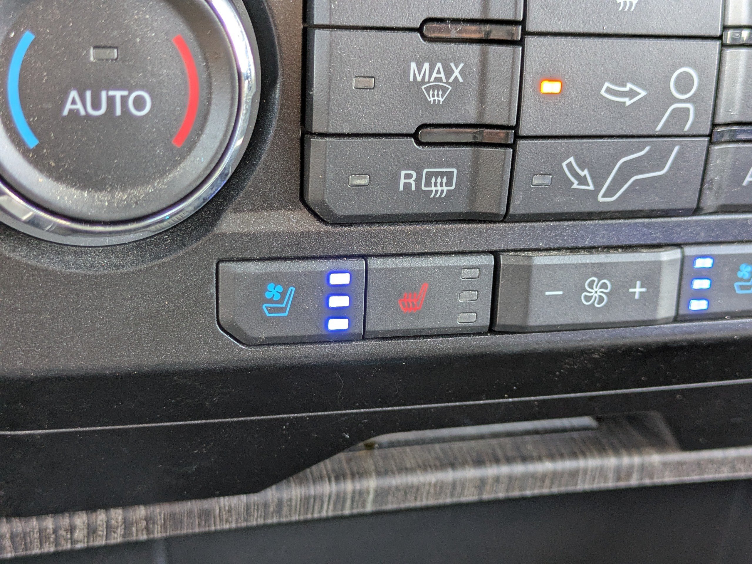 Certified 2020 Ford F250 Lariat AWD/4WD image 30