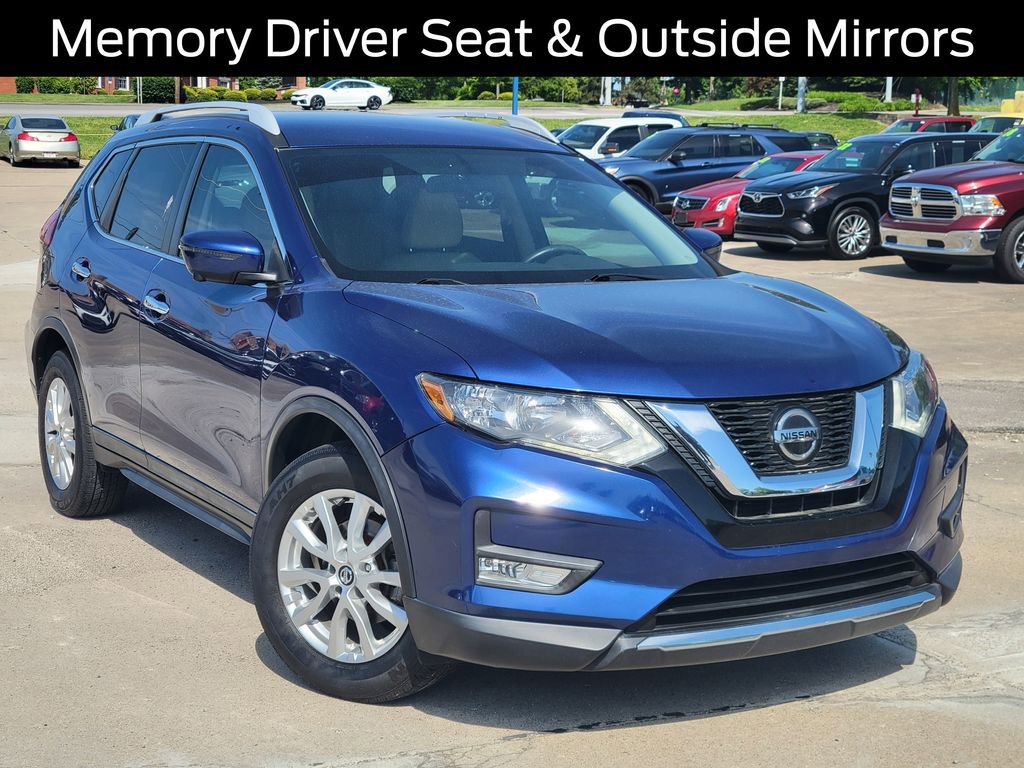 Used 2018 Nissan Rogue SV w/ Premium Package FWD image 31