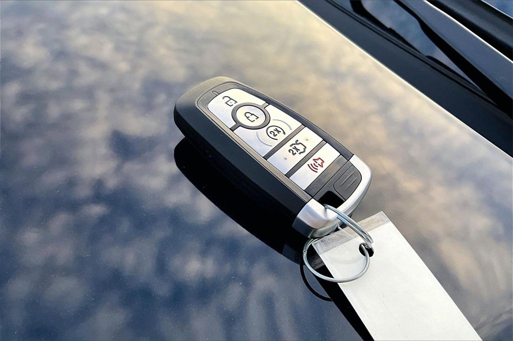 Certified 2023 Ford Escape ST-Line Elite w/ Premium Technology Package image 12