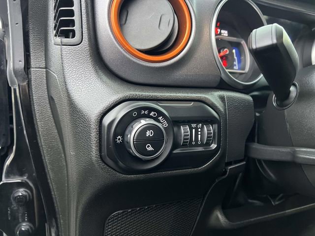 Used 2022 Jeep Gladiator Mojave w/ Cold Weather Group image 14