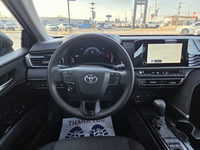 Used 2025 Toyota Camry LE image 13
