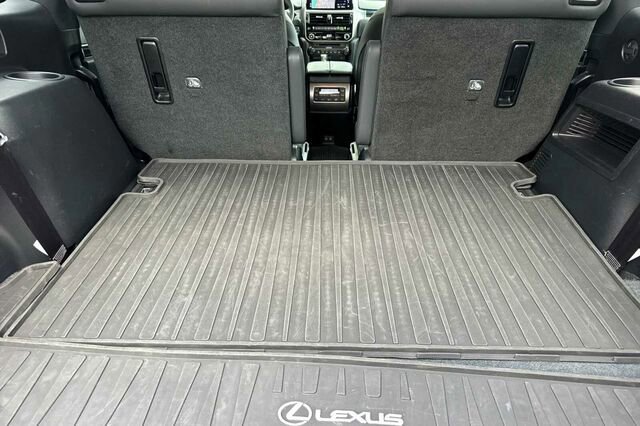 Used 2023 Lexus GX 460 Premium image 13