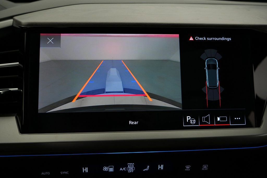 Used 2023 Audi Q4 e-tron Premium Plus w/ Premium Plus image 16