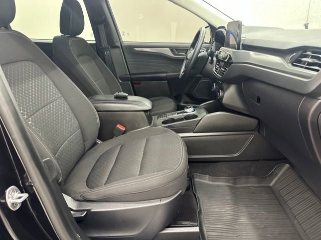 Certified 2024 Ford Escape Active w/ Cold Weather Package image 15