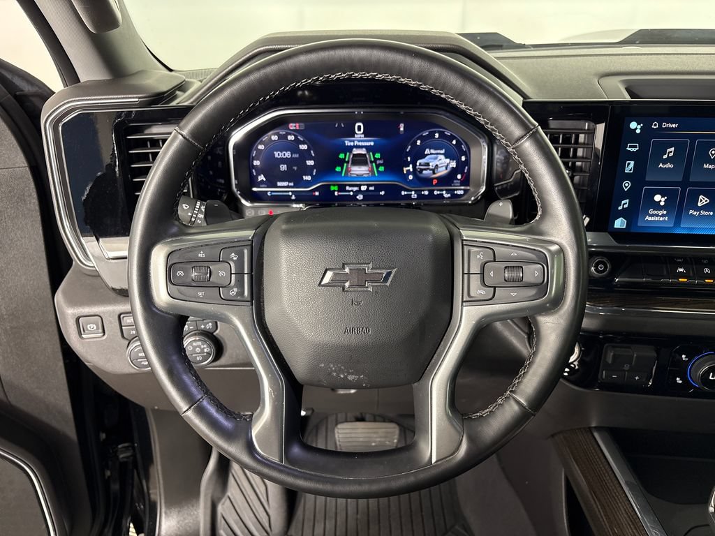 Used 2024 Chevrolet Silverado 1500 LT Trail Boss w/ Convenience Package II AWD/4WD image 17